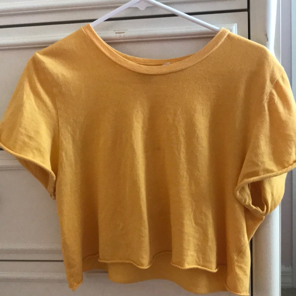 yellow pacsun cropped tee
